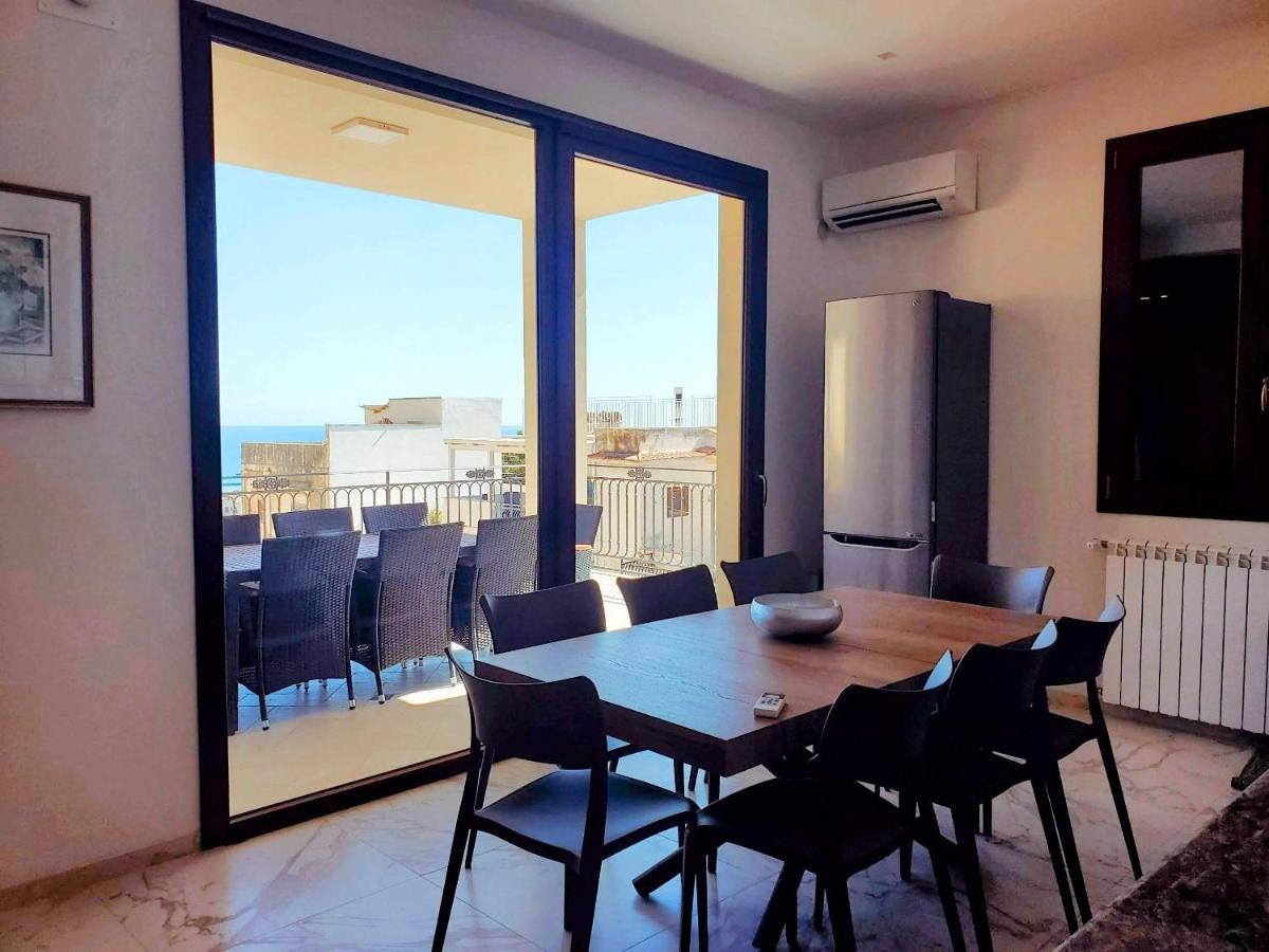 Апартаменты Palazzo Del Golfo Кастелламмаре-дель-Голфо Экстерьер фото