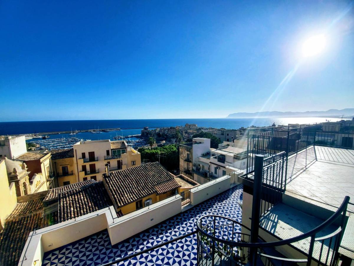 Апартаменты Palazzo Del Golfo Кастелламмаре-дель-Голфо Экстерьер фото
