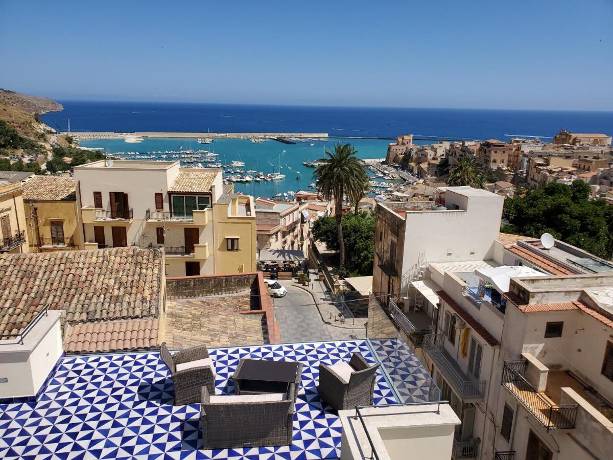 Апартаменты Palazzo Del Golfo Кастелламмаре-дель-Голфо Экстерьер фото